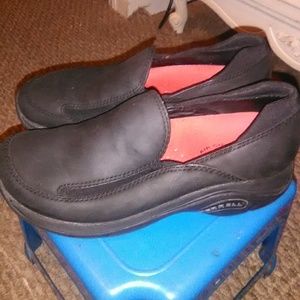 Merrell air cushion insole slides,wore once.size 6